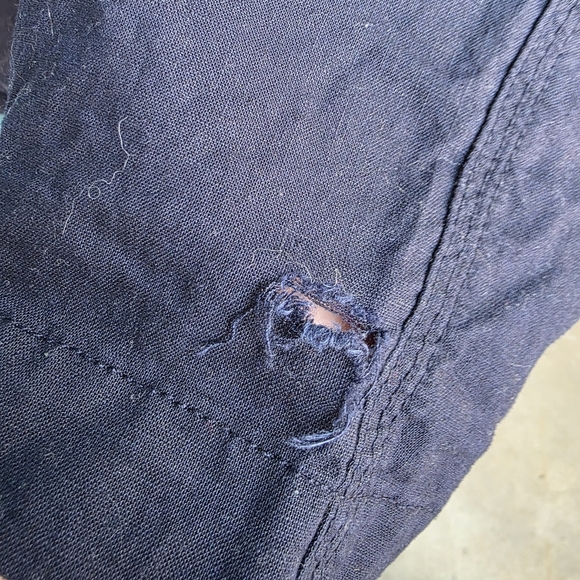 Uniqlo Black Chinos Versatile Comfort - Picture 3 of 8